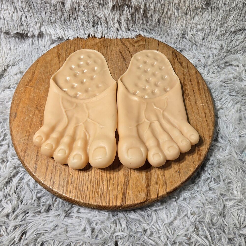Barefoot Funny Feet Slippers Realistic Big Foot One Sz/10Inches Long Prank Shoes